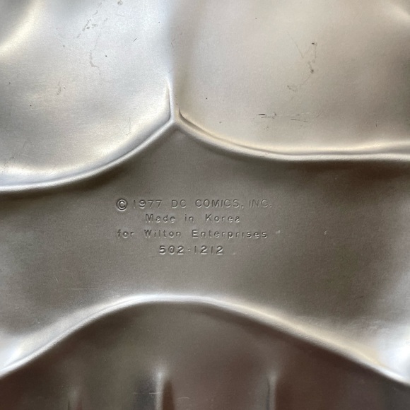 Vintage Wilton Superman cake pan - Picture 4 of 6
